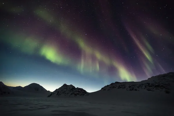 Northern Lights - Arctic landscape — Stock Photo, Image