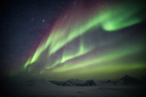 Belas luzes do norte - Paisagem ártica — Fotografia de Stock