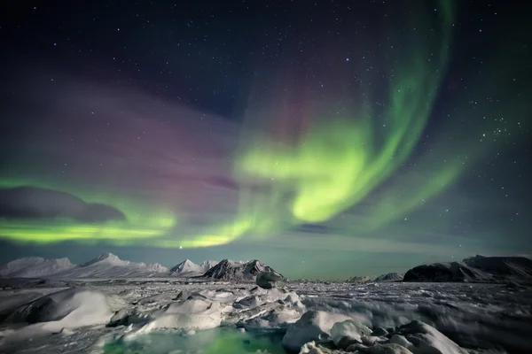 Noite Polar no Ártico - Spitsbergen, Svalbard — Fotografia de Stock