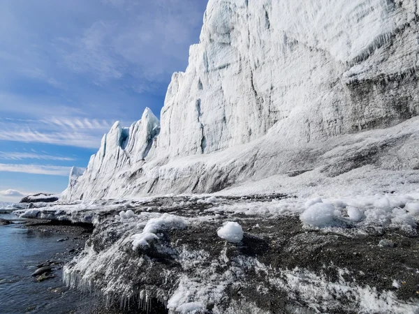 Paisagem ártica com geleiras - Spitsbergen, Svalbard — Fotografia de Stock