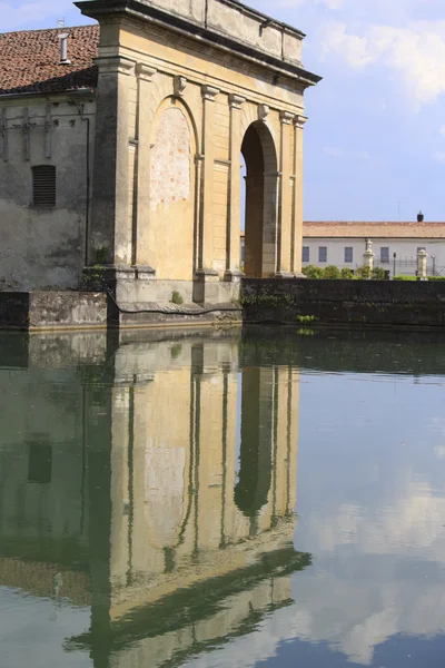 Nádherná Vila Contarini v Piazzoly sul Brenta v Itálii — Stock fotografie