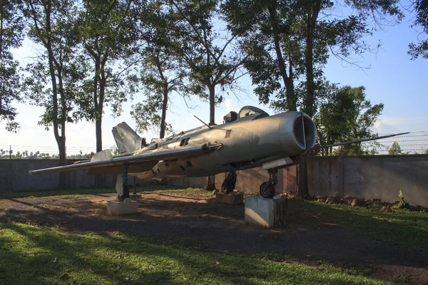 飞机从柬埔寨暹粒战争博物馆的战争 — 图库照片