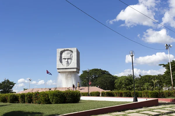 Jose Marti monumento fonte em Santiago de Cuba, Cuba — Fotografia de Stock