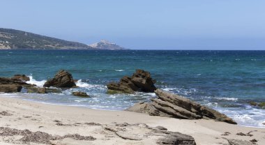 Castelsardo, İtalya ile Sardunya sahili manzarası