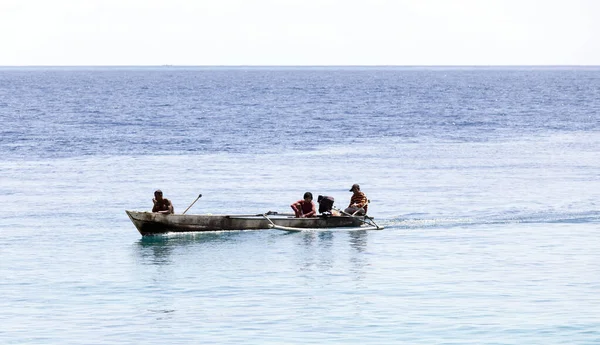 Острова Токто Индонезия Августа 2018 Года Вид Рыболовецкого Судна Рыбаком — стоковое фото
