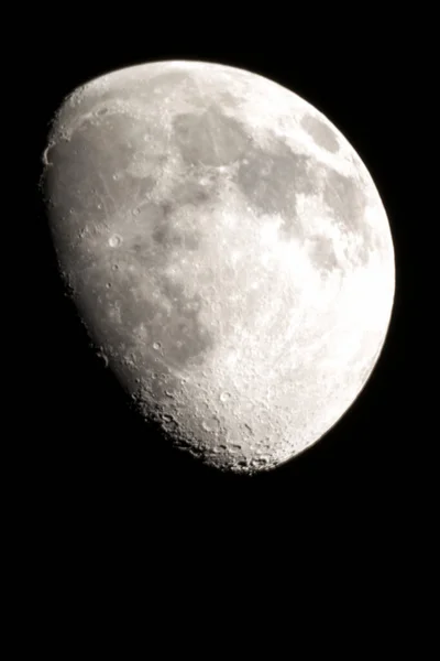 Uma Foto Lua Durante Primavera Cidade Itália — Fotografia de Stock