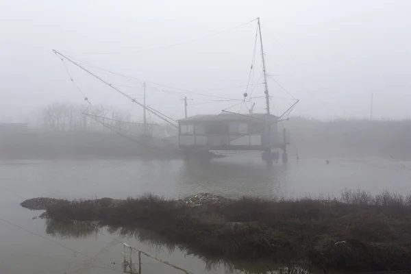 Comacchio イタリア 2019年12月29日 霧の日の釣り場の眺め — ストック写真