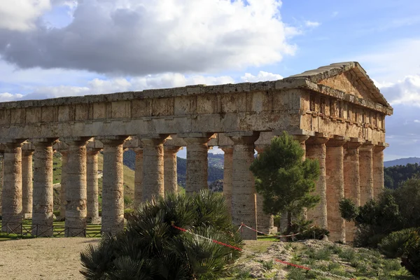 Segesta Görög templom Szicíliában — Stock Fotó