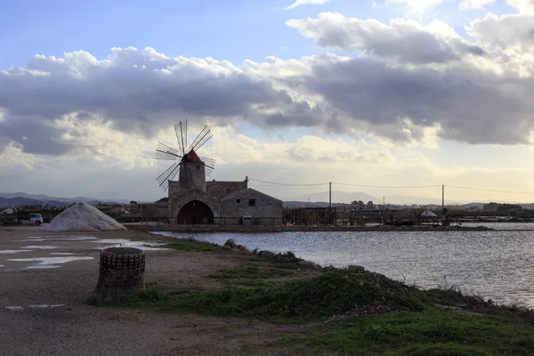 Production de sel en Sicile — Photo