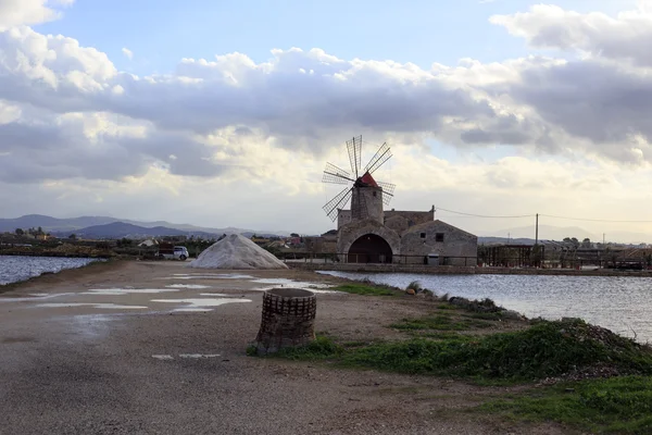 在西西里岛的盐生产 — 图库照片
