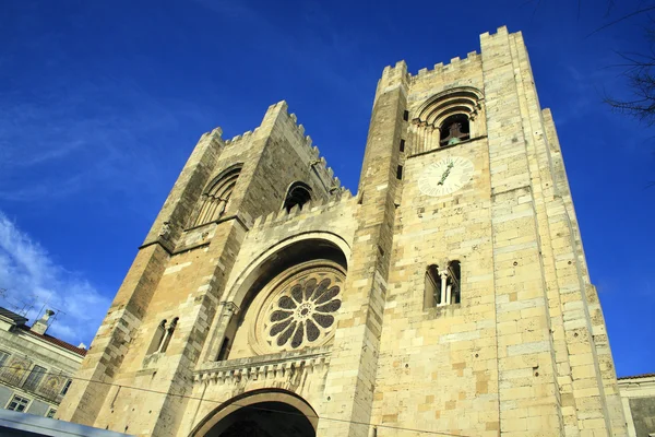 Alfama kerk — Stockfoto