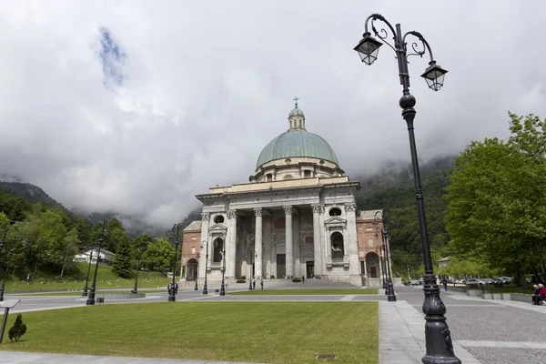 Sanctuaire d'Oropa, connu sous le nom de Sacro monte della beata Vergine Oropa , — Photo