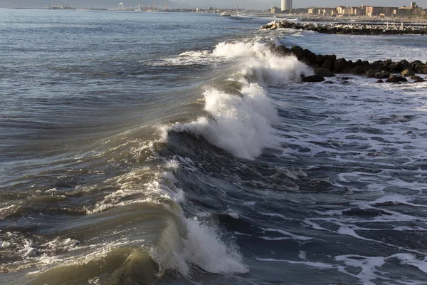 Wellen des adriatischen Meeres in Italien — Stockfoto