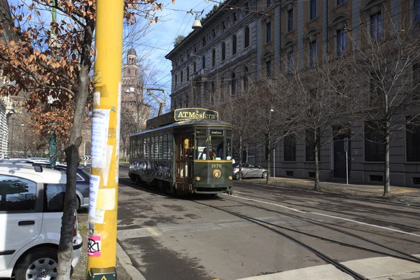 Zabytkowy tramwaj Atmosfera, gdzie ludzie mogą mieć obiad podczas wizyty w t — Zdjęcie stockowe