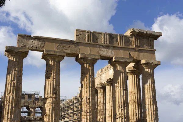 Ruinas del templo griego, Selinunte, Sicilia, Italia — Foto de Stock