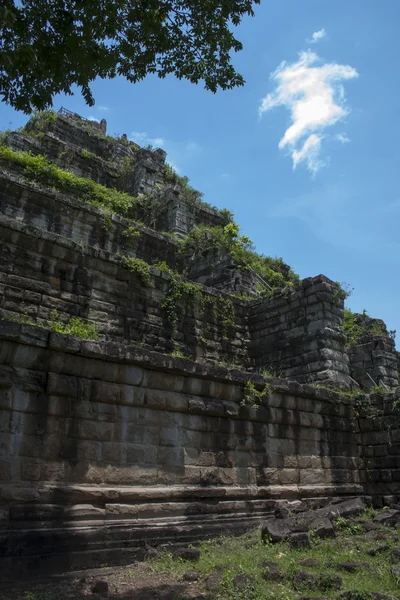 Pirámide de Angkor Wat —  Fotos de Stock