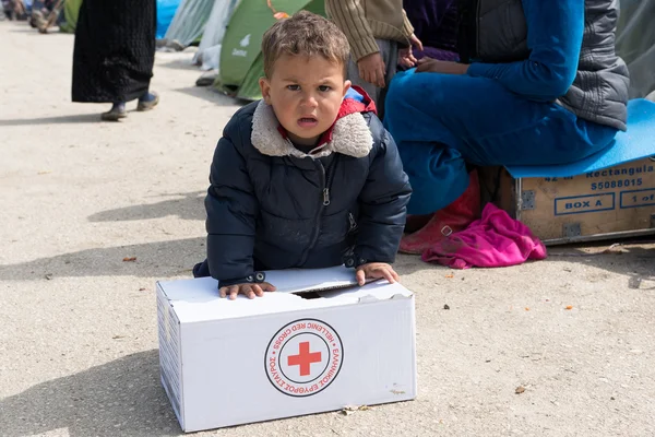 Boy in refugees camp in Greece — Stock Photo, Image