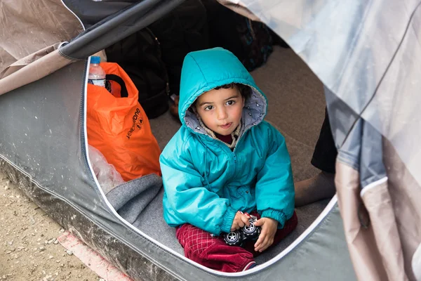 Boy in refugee camp in Greece — Stock Photo, Image