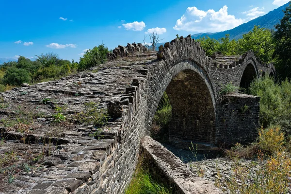 Vista Del Puente Tradicional Piedra Kalouta Epiro Grecia —  Fotos de Stock