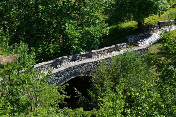 Vista Del Tradicional Puente Piedra Chaliki Tesalia Grecia —  Fotos de Stock