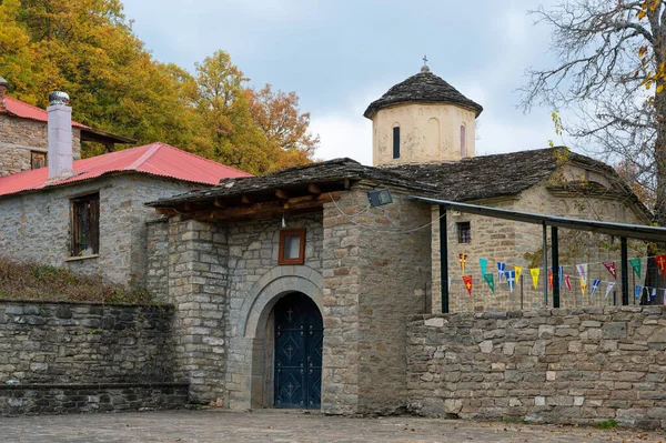 Utsikt Över Det Historiska Klostret Panagia Kladormi Tillägnad Jungfru Maria — Stockfoto