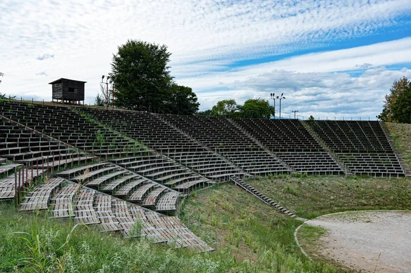 Vue Théâtre Hellénistique Dans Site Archéologique Dion Dans Nord Grèce Photos De Stock Libres De Droits