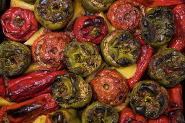 Doldurulmuş domates ve biber