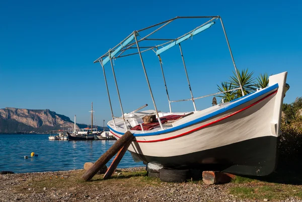 Barco na Grécia — Fotografia de Stock