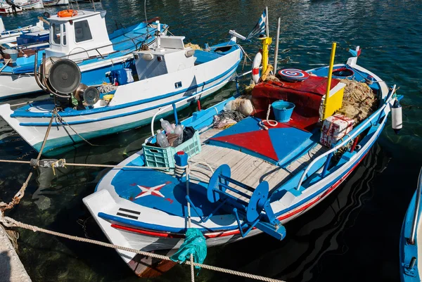 Barcos de pesca en Grecia — Foto de Stock