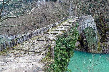 Yunanistan eski bir köprü