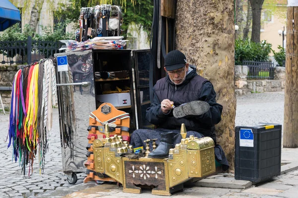 Schoen shiner in Kosovo — Stockfoto