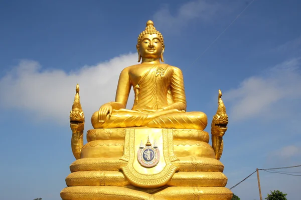 Ouro grande imagem de Buda — Fotografia de Stock