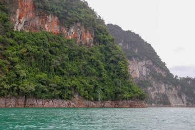 Doğa manzara Chiao Lan Barajı görünümü
