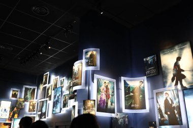 Tokyo, Japonya - 13 Aralık 2024: Warner Bros Studio Tour Tokyo 'nun içi 