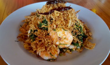 Suaeda maritima karides ile karıştırın