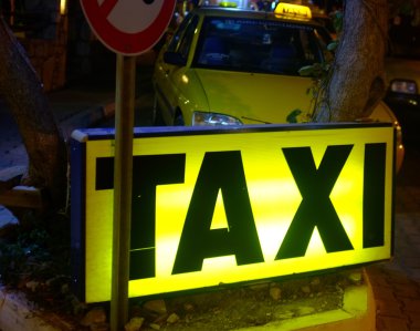 Işıklı taksi işareti