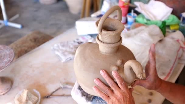 Clay making in studio — Stock Video