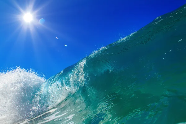 Krásný oceán lámání vln — Stock fotografie