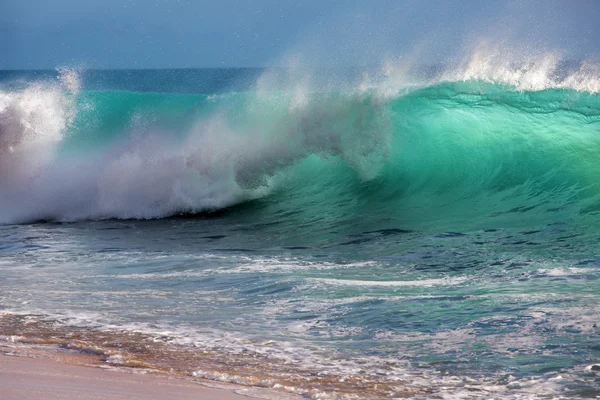 Prachtige oceaan Breaking Wave — Stockfoto