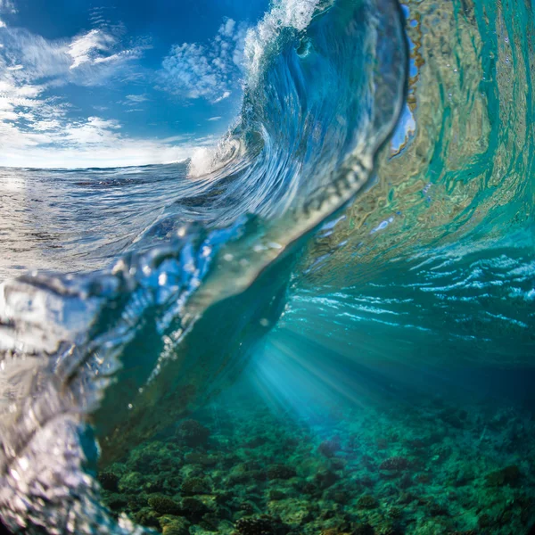Prachtige oceaan Breaking Wave — Stockfoto