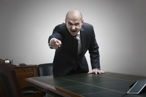 Angry boss screaming — Stock Photo, Image