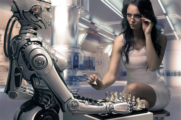 Mujer jugando al Ajedrez con Robot Imagen de stock