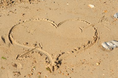 Kumda bir kalp
