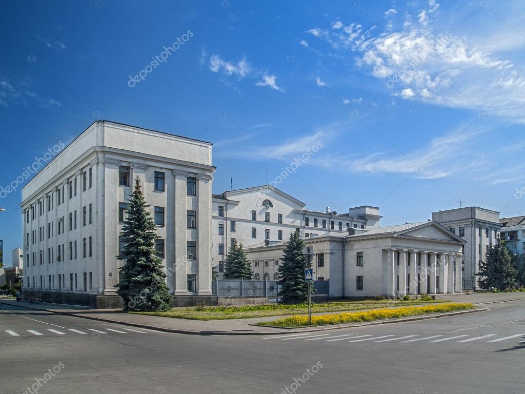 Lugansk viloyati, Krasny Luch shahrida intim tanishuv