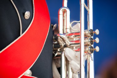 Çeşitli aletler ve windband bir müzik grubu ayrıntıları