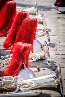 Çeşitli aletler ve windband bir müzik grubu ayrıntıları