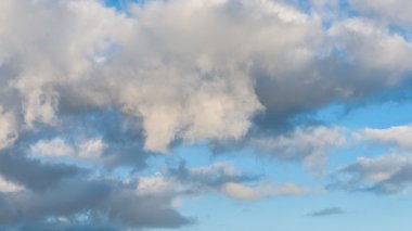 Sonra gök gürültüsü fırtına fırtına bulutları arka plan