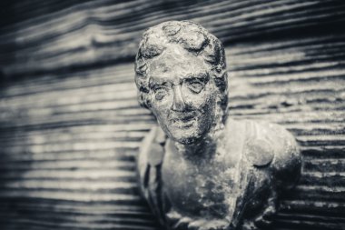 Paslı eski kapı kolu detay 