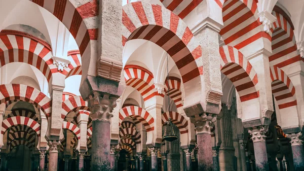 Antigua mezquita situada en la ciudad andaluza de Codoba, España — Foto de Stock