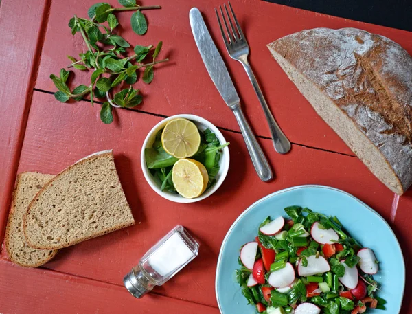 Fresh salad with bread — Stok fotoğraf